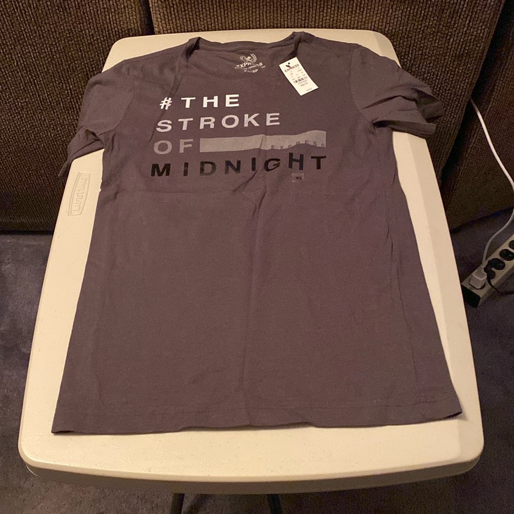 *New* Express graphic short sleeve t-shirt. Size: XS. Color: Gray